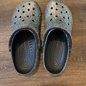 Women’s glitter crocs.